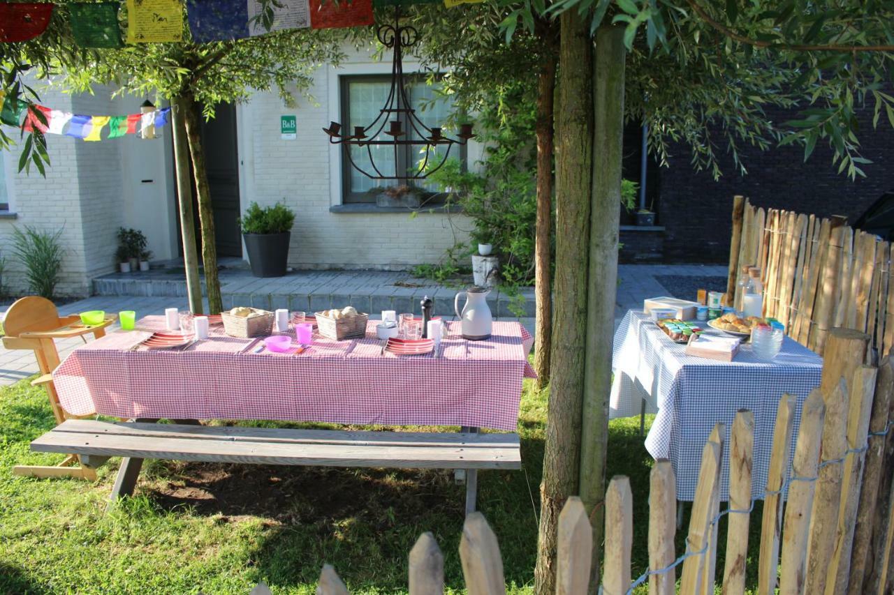 Saffels Nest Bed and Breakfast Lochristi Exteriör bild